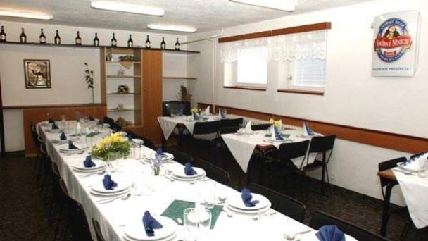 Hotel Fortuna Senec 5