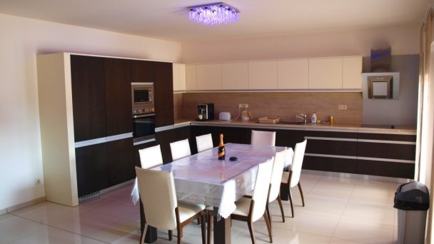 Vila Lexus Veľký Meder 23