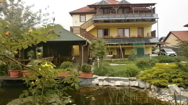 Bartal penzión Veľký Meder 52