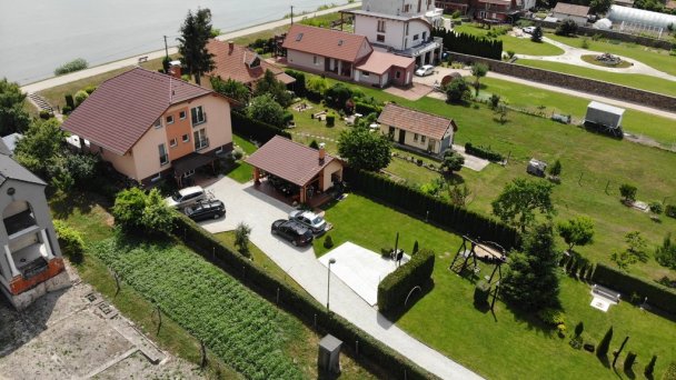 Vila Adria Moča 16
