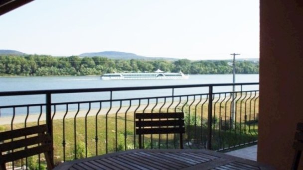 Vila Adria Moča 35