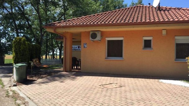 Villa Gracia Patince 28