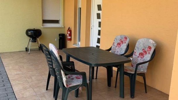 Villa Gracia Patince 14