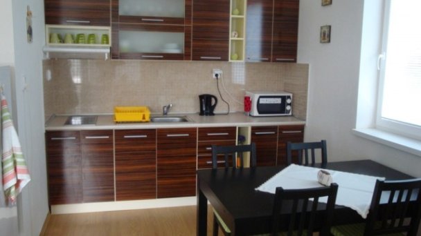 Slnečný apartmán Podhájska 4 Slnečný apartmán Podhájska 4