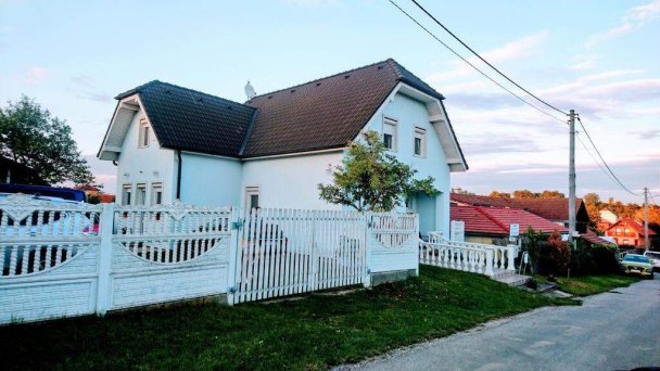 Penzión Vila Nela Podhájska 18