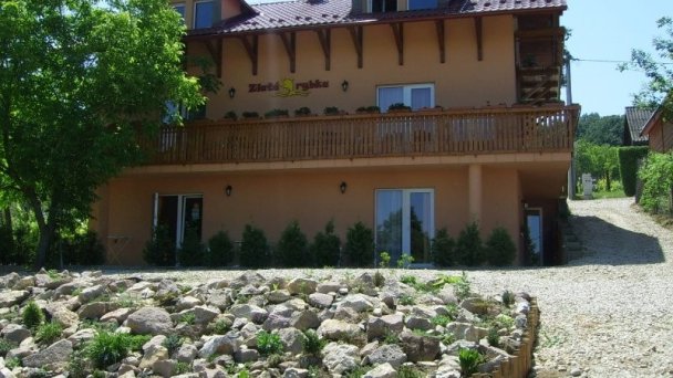 Penzion Zlatá rybka Podhájska 36
