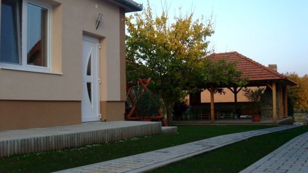 Apartmánový dom Santa Podhájska 8