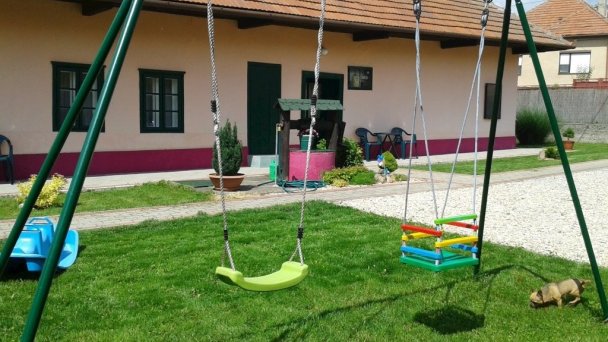 Chalupa Viktória Podhájska 12