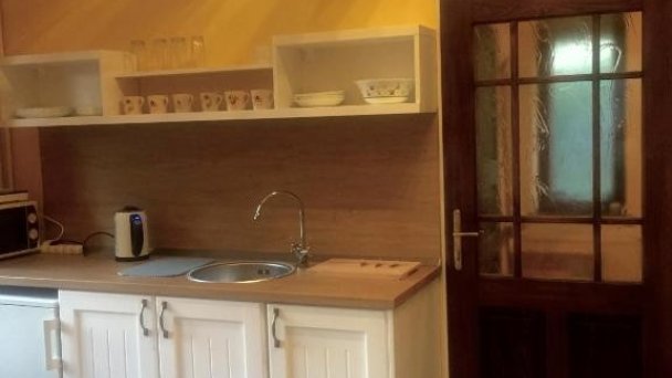 Apartmán pod dubom Poľný Kesov 9