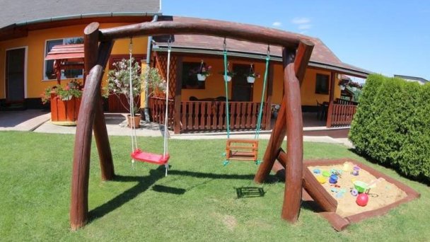 Apartmány Červený Smrek Štúrovo 4