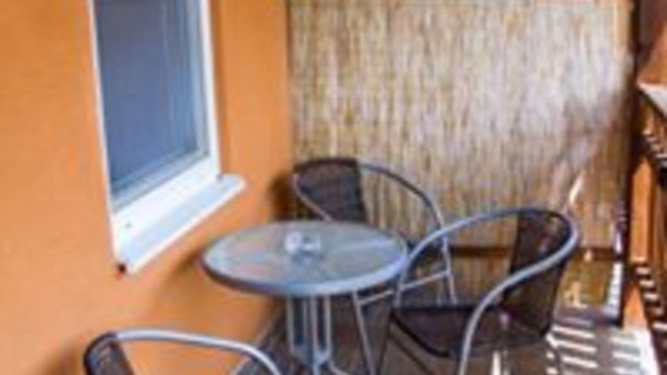 Apartmány a Štúdiá Henrieta Štúrovo 21