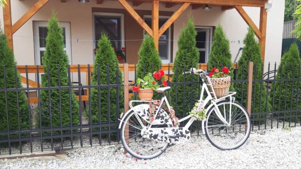 Apartmánový dom Flower Bike Štúrovo 19
