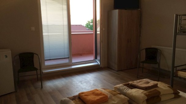 Central House Štúrovo 7
