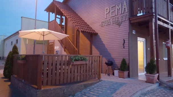 Apartmány PEMA Štúrovo 8 Apartmány PEMA Štúrovo 8
