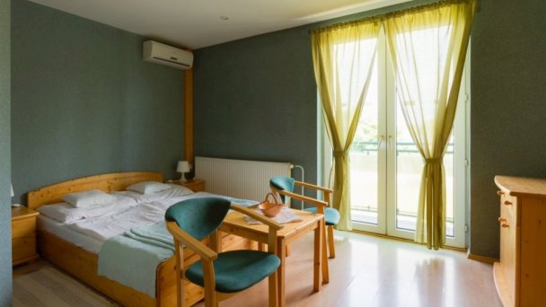 Hotel Guest Centre Štúrovo 3