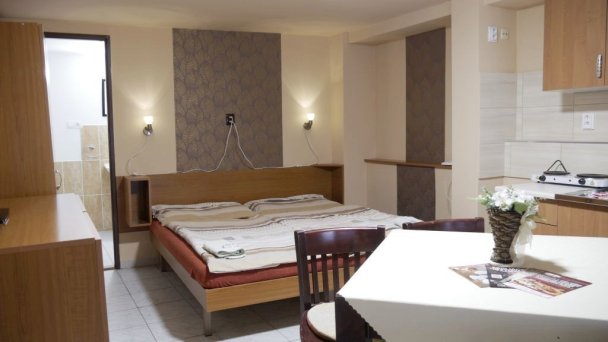 Penzión Šipošov dvor Štúrovo 13