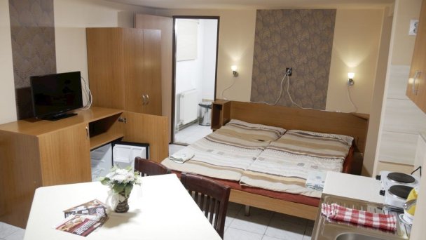 Penzión Šipošov dvor Štúrovo 16