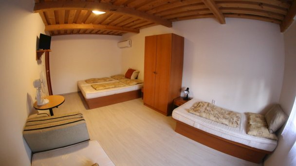 Apartmány a štúdiá AQUA Štúrovo 69
