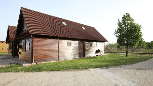 Apartmány a štúdiá AQUA Štúrovo 84
