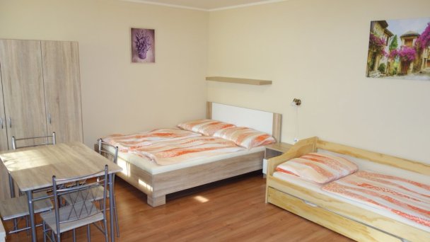 Apartmány La Familia Štúrovo 18
