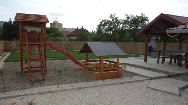 Apartmány La Familia Štúrovo 7