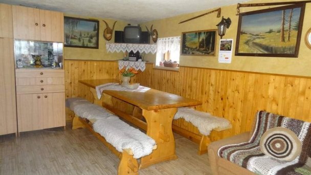 Chata Sekaniny Lehota pod Vtáčnikom 10