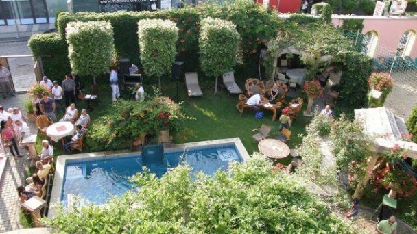 Hotel Bow Garden Komárno 19 Hotel Bow Garden Komárno 19