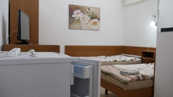 Penzión pod čerešňou, Penzión Sedliacky dvor a Penzión Šipošov dvor Štúrovo 28