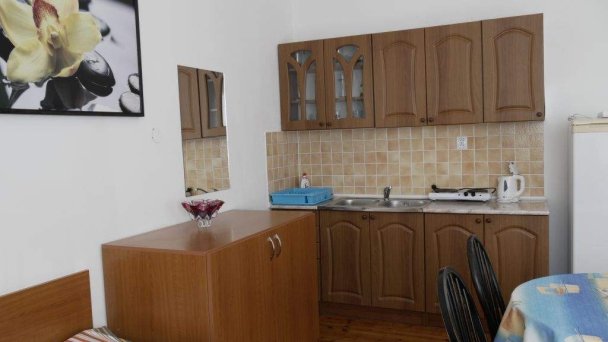 Penzión pod čerešňou, Penzión Sedliacky dvor a Penzión Šipošov dvor Štúrovo 34