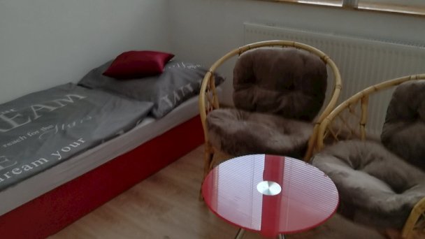 Ubytovňa Queen Nováky 35