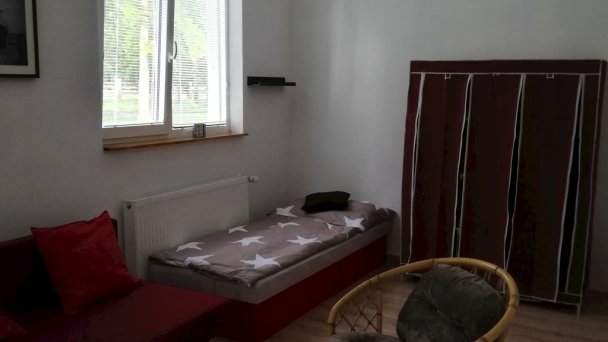 Ubytovňa Queen Nováky 20