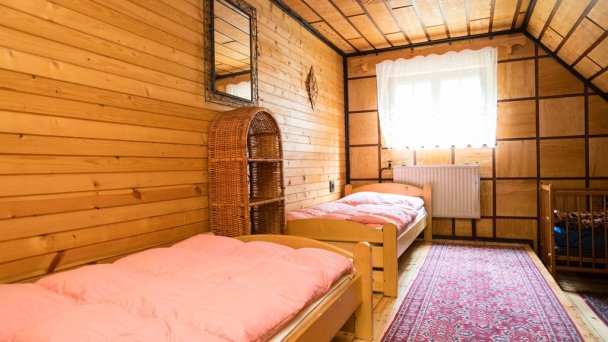Chalupa pri potôčiku Oščadnica 33