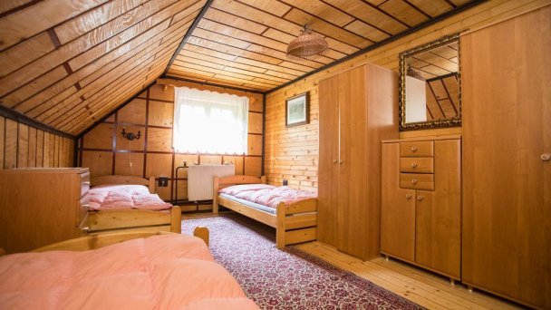 Chalupa pri potôčiku Oščadnica 35