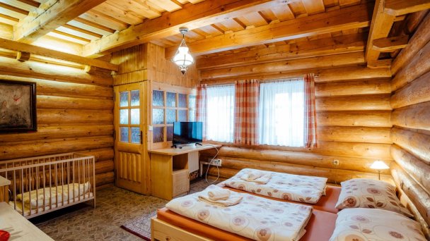 Jánošíkova Valaška Pension & Restaurant Terchová 44