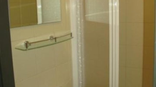 Uninova Hostel Bratislava Rača 18