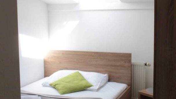Hotel Orlan Bratislava 17